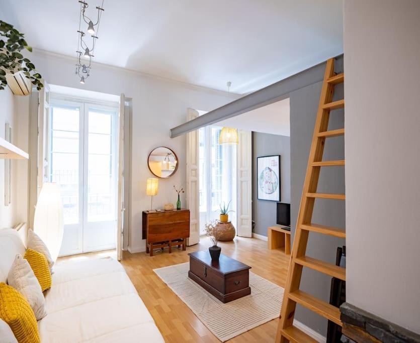 Beautiful Apartment In Malasana For 3 Pax - Ferrer Madrid Esterno foto